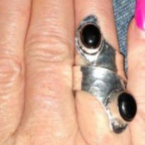 Woman adjustable ring